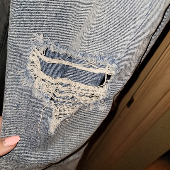 Misses sz 30 Pacsun Mom Capris Cropped Jeans Cute Distressed - Picture 6 of 12